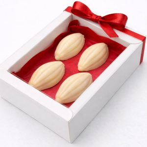 Bonbon artizanal din ciocolată albă cu ganache de cafea